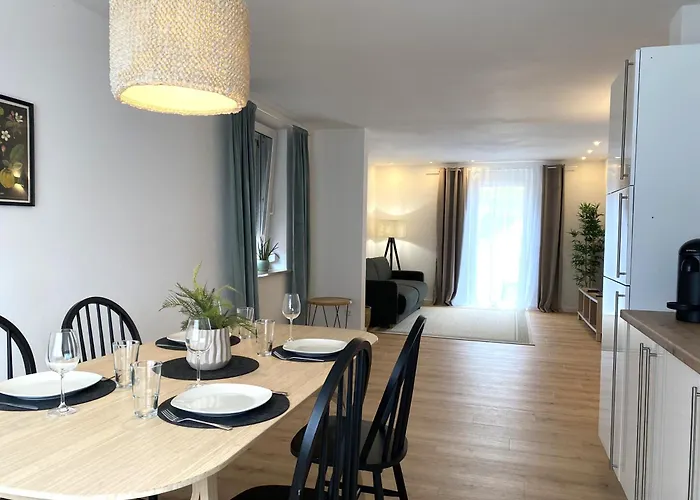 Modern Living Apartment - Naehe Krankenhaus, Altstadt, Bahnhof - 3-Zimmer