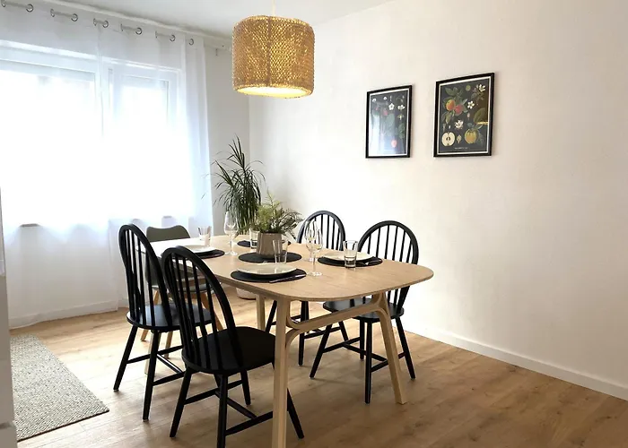 Modern Living Apartment - Naehe Krankenhaus, Altstadt, Bahnhof - 3-Zimmer