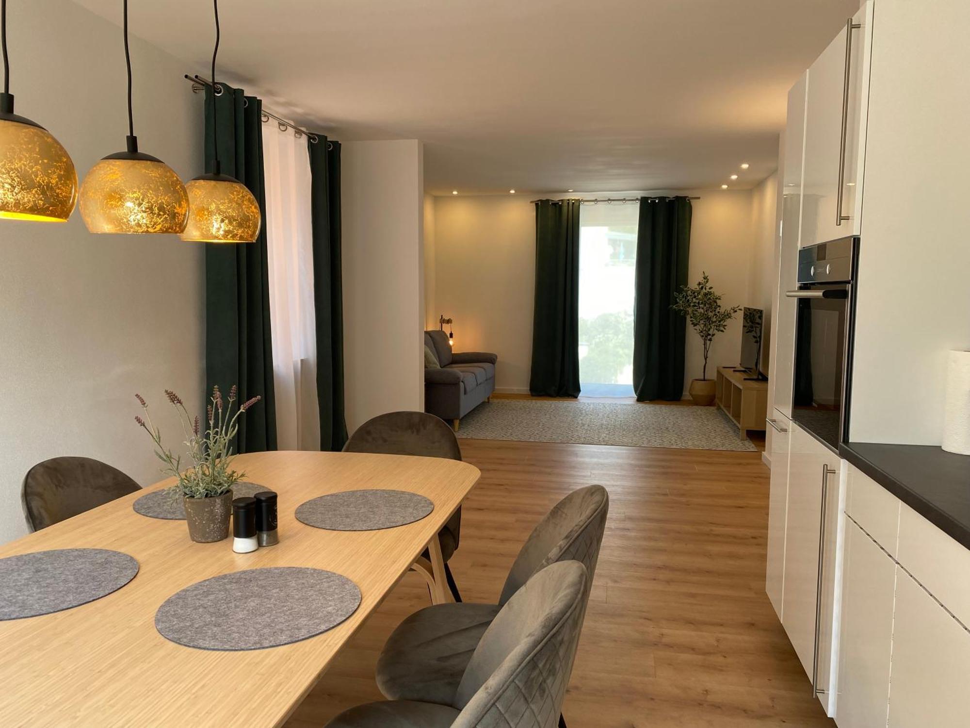 Modern Living Apartment - Naehe Krankenhaus, Altstadt, Bahnhof - 3-Zimmer Amberg