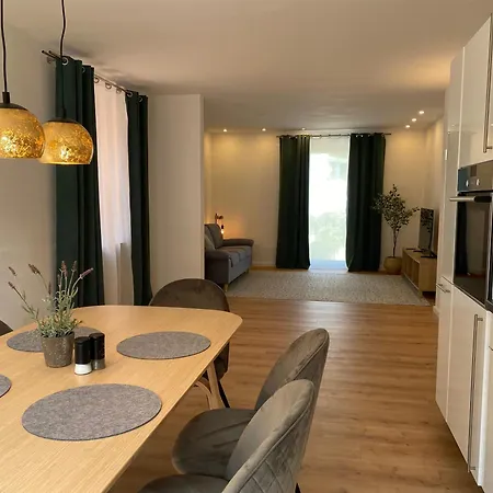 Modern Living Apartment - Naehe Krankenhaus, Altstadt, Bahnhof - 3-Zimmer Amberg Exterior foto
